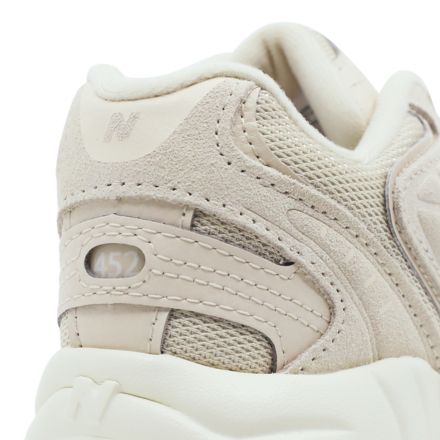 452 New Balance