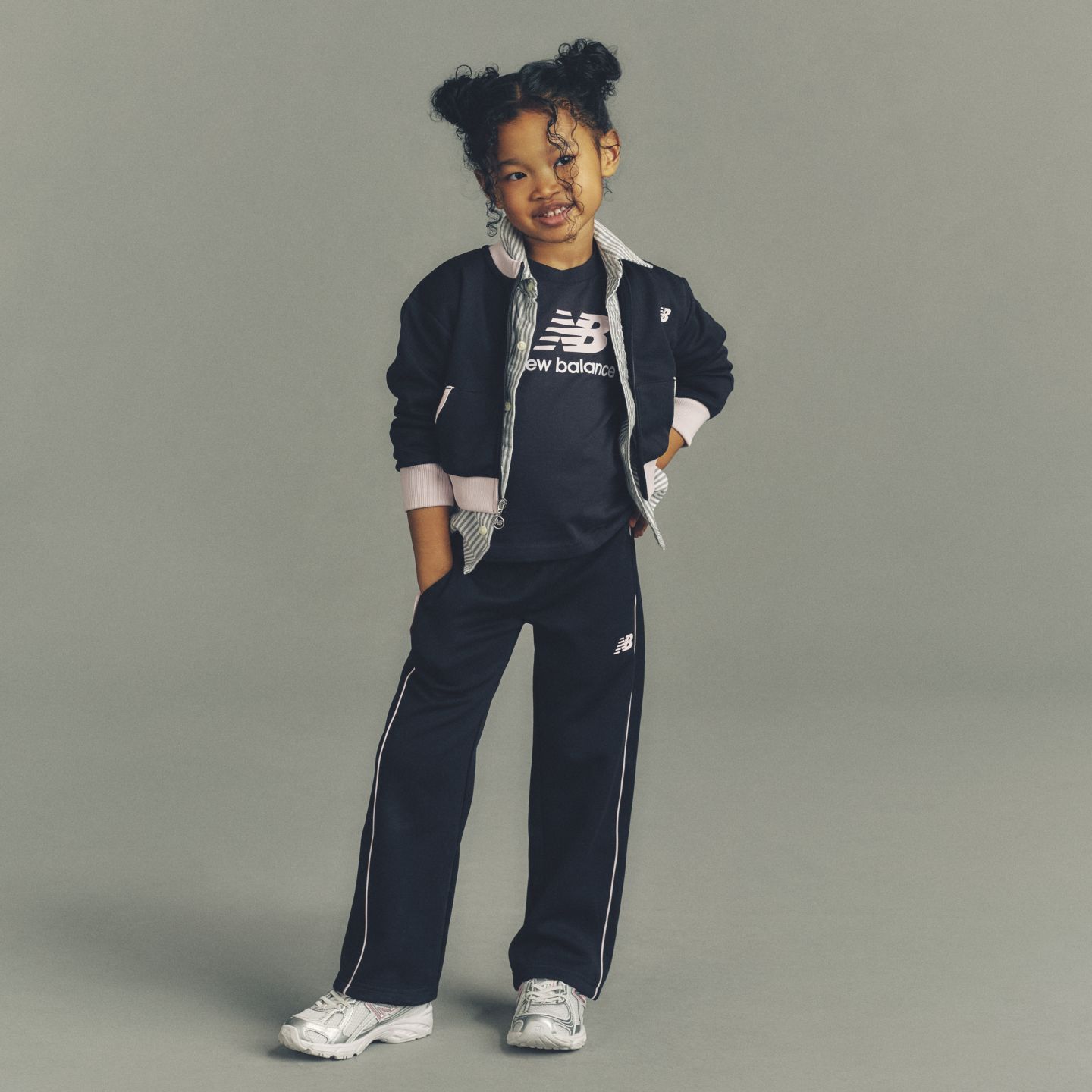 Детская куртка New Balance Athletics Varsity Track, цвет: Чёрный — фото 1