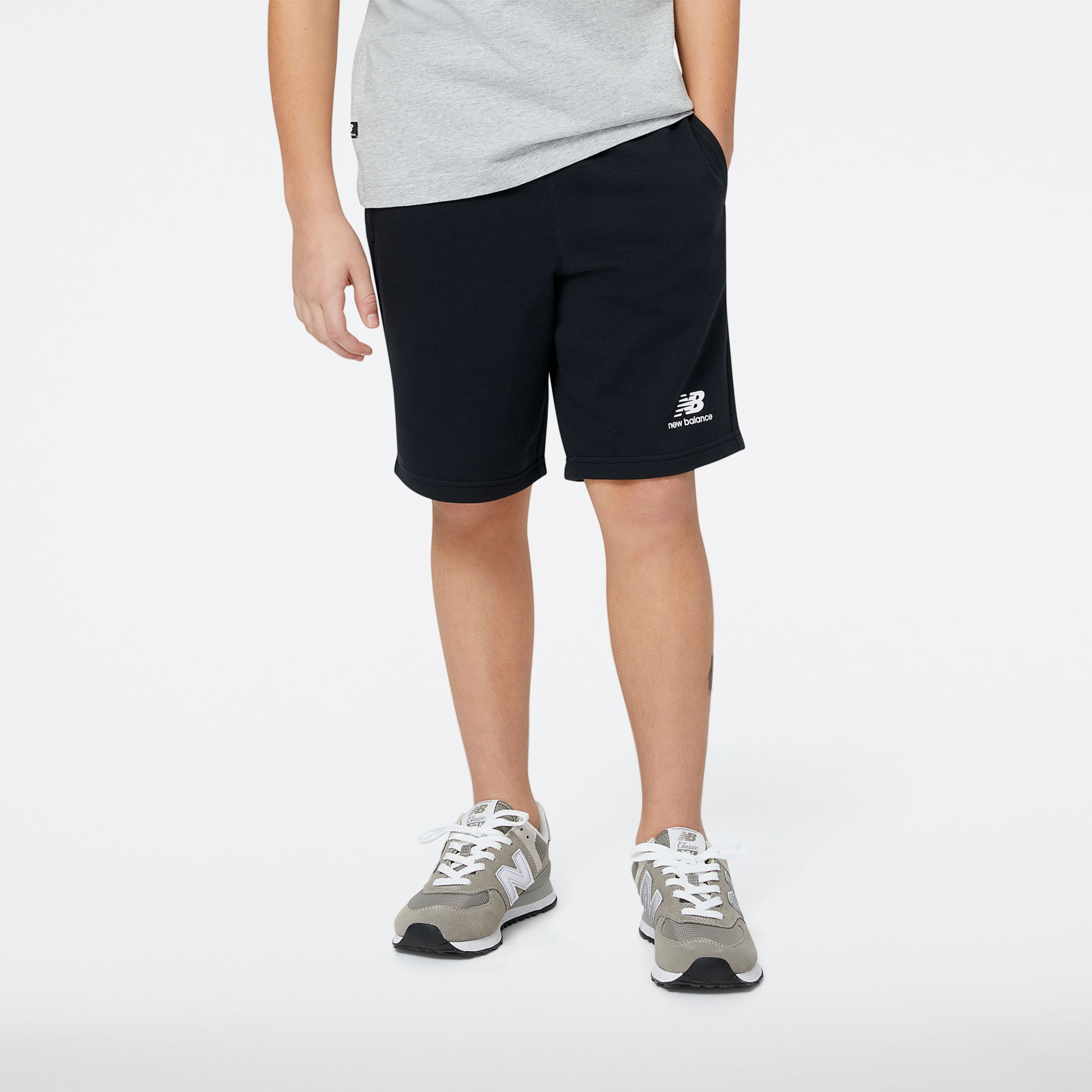 New Balance Crian?a Essentials Stacked Logo French Terry Short in Preto, Cotton Fleece, Tamanho XS