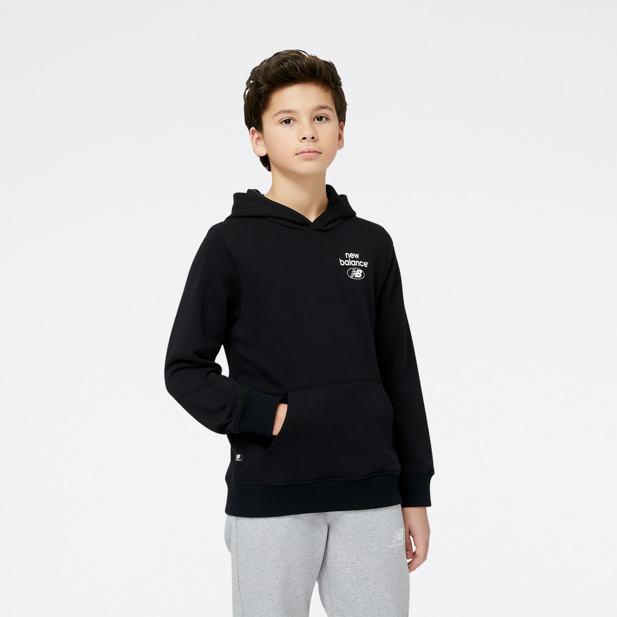 New Balance Crian?a Essentials Reimagined French Terry Hoodie in Preto, Cotton Fleece, Tamanho L