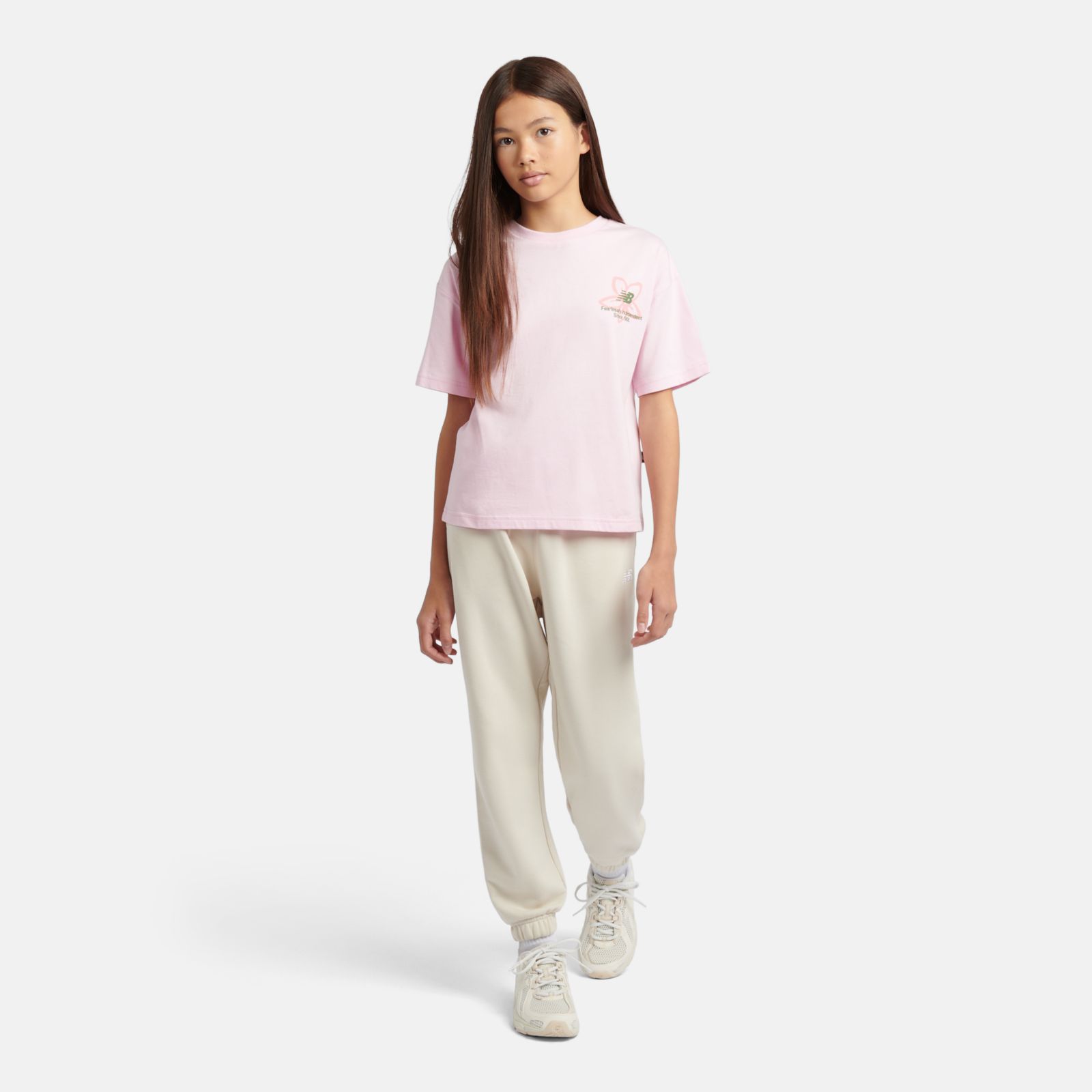 Детские футболки New Balance Boston Floral Graphic T-Shirt — фото 2