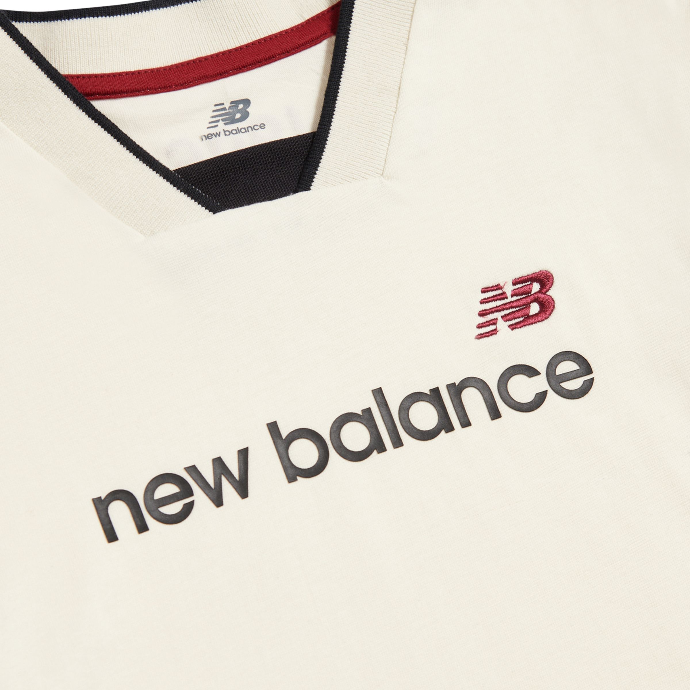 リニアVネックショートスリーブTシャツ