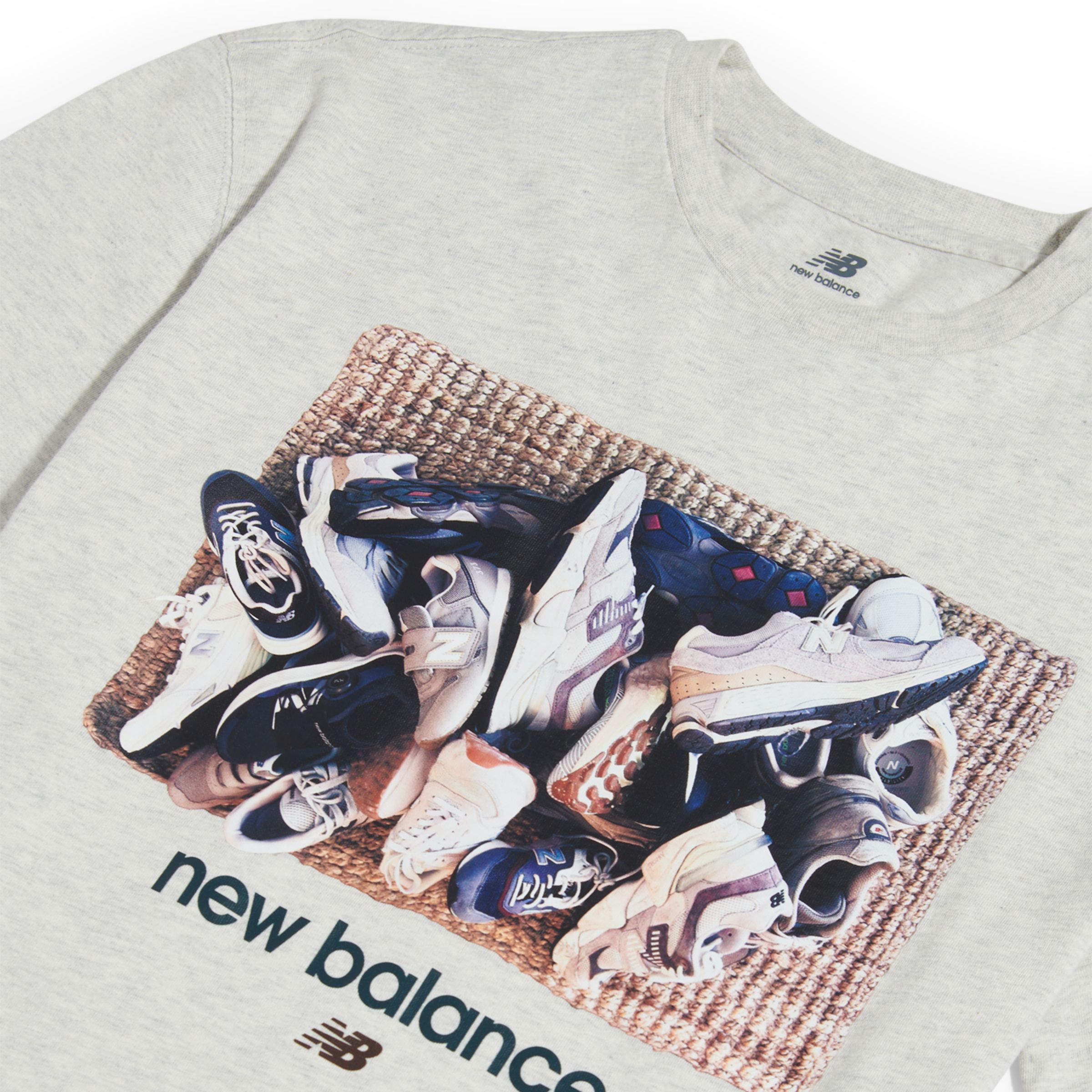 Welcome Home Graphic T-Shirt