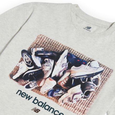Welcome Home Graphic T-Shirt