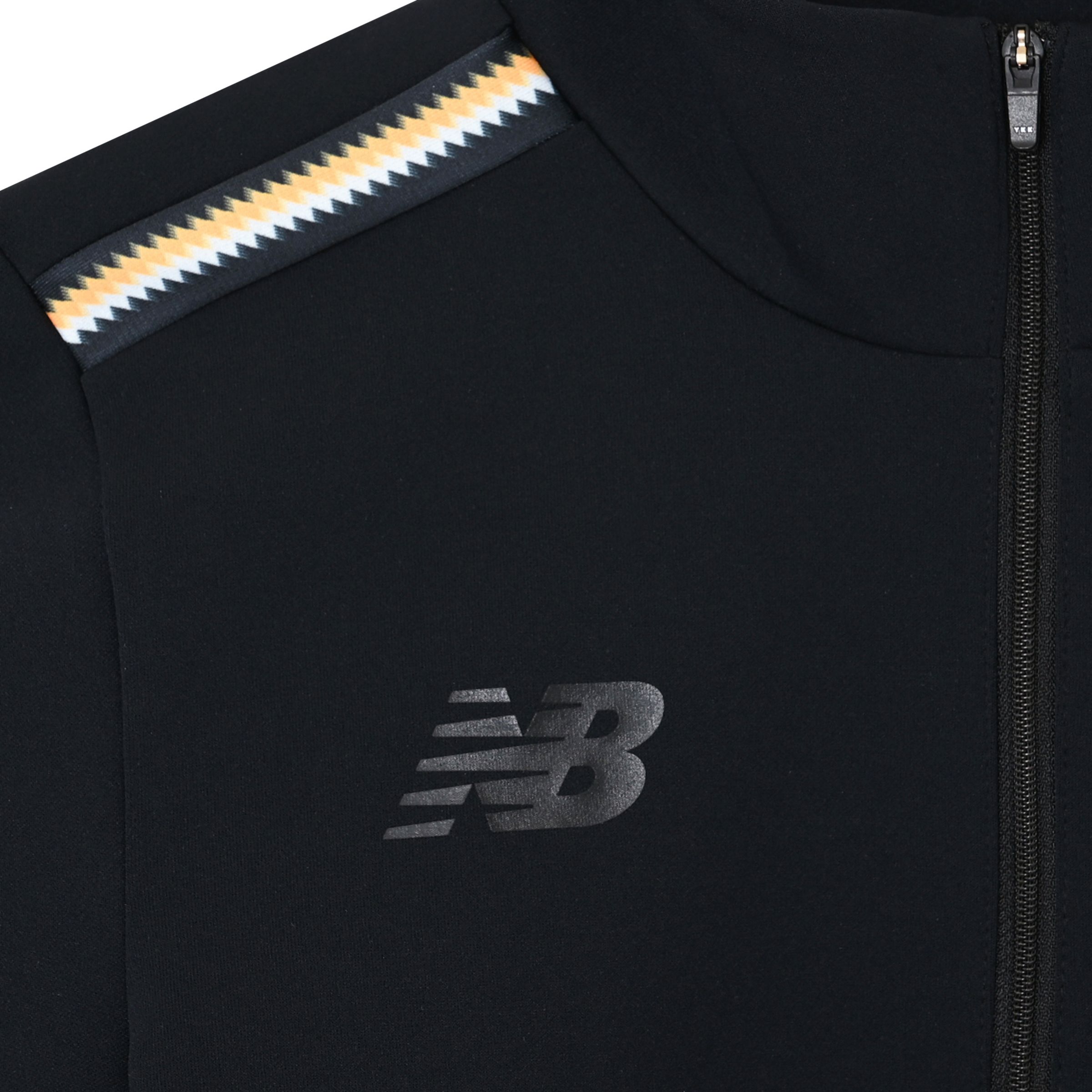 New Balance Black Out ウォームアップトップ, YT62R0PKBK