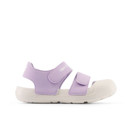 New balance boys sandals hotsell