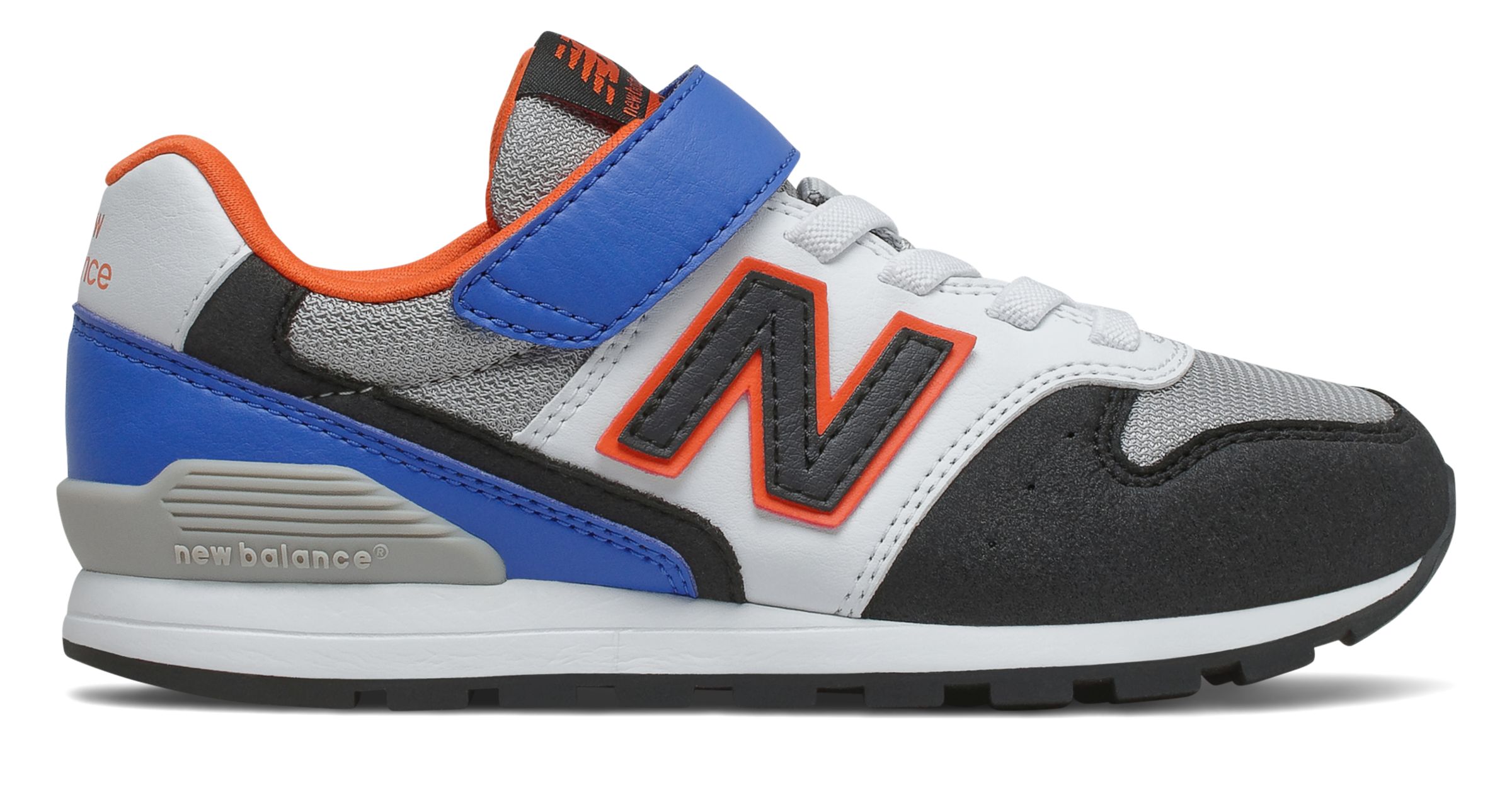 new balance 996 enfant orange Cinosural International School